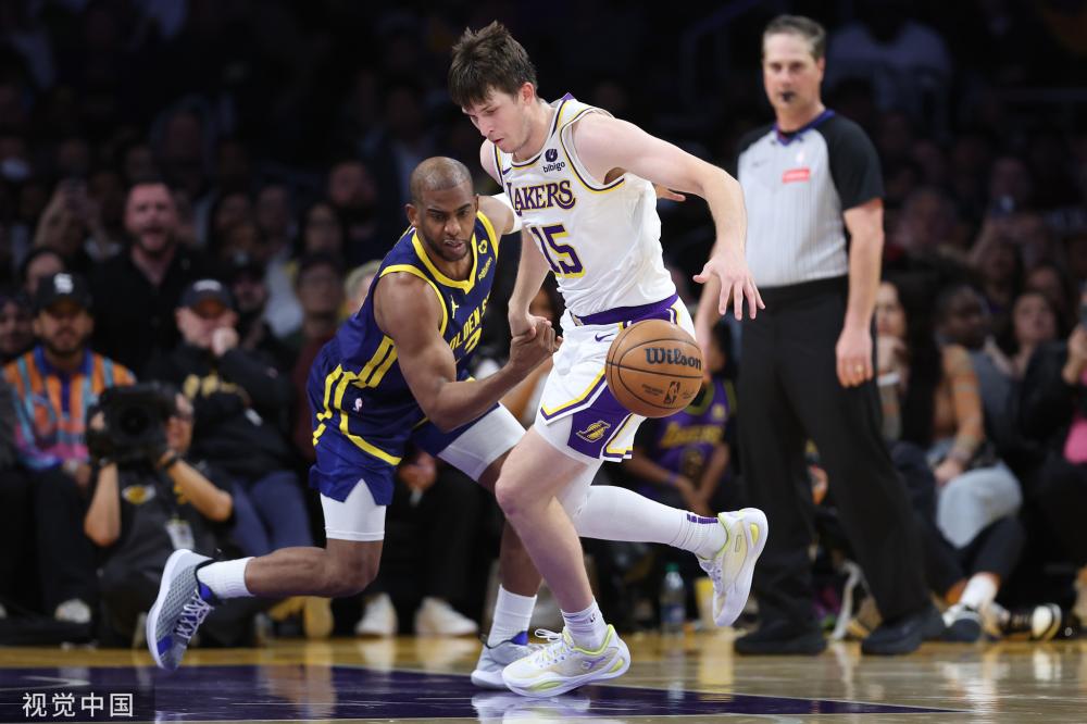 观众在欣赏 观众在欣赏